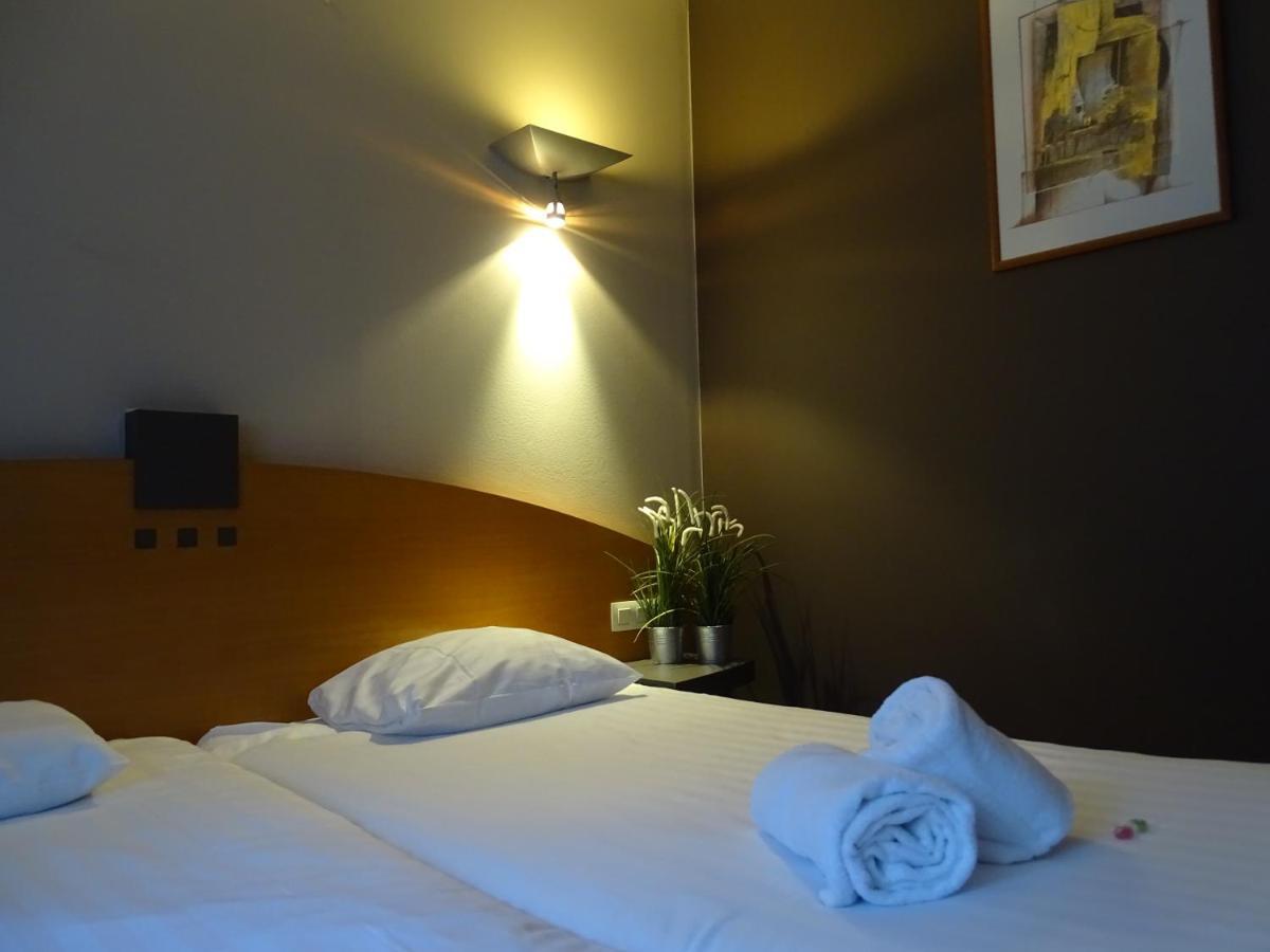 Sleep & Go Brussels Expo Hotel Wemmel ภายนอก รูปภาพ